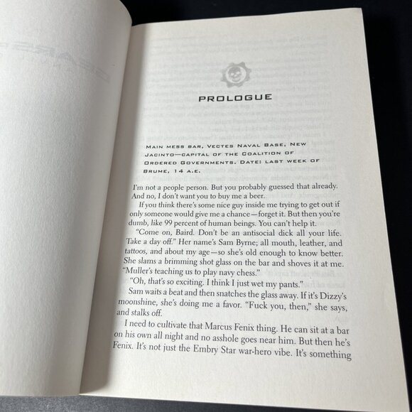 Gears Of War Anvil Gate By Karen Traviss Paperback 2010 Epic Games Del Rey US - Picture 7 of 16